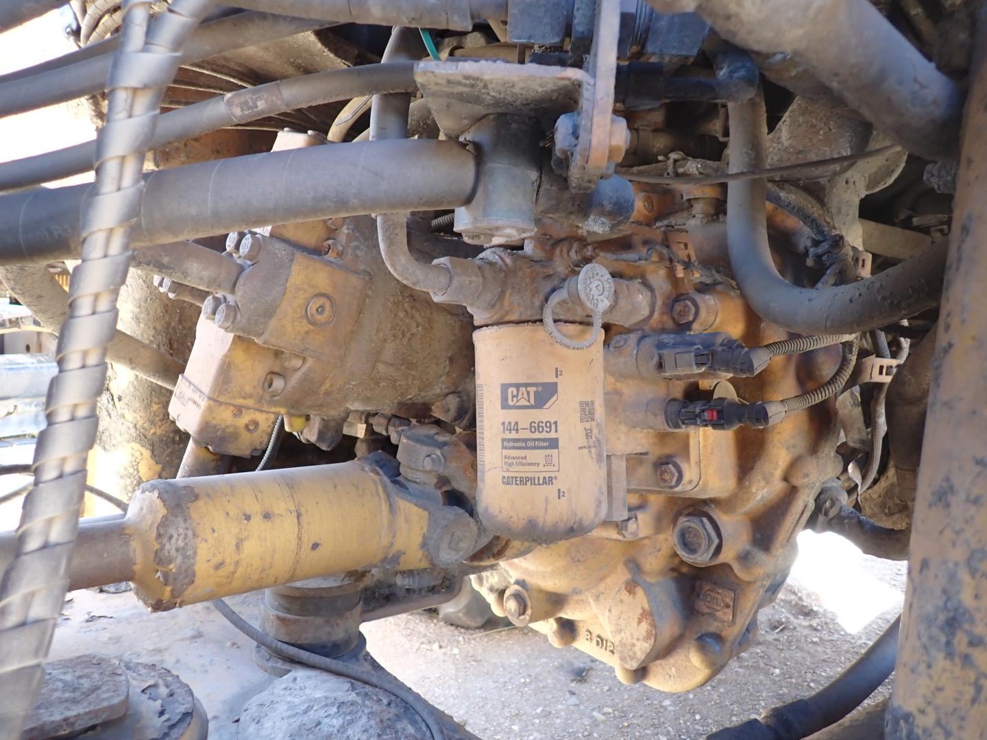 ./imagenes/INVOICE/2019/16513/CARGADOR FRONTAL CAT_924K (8).JPG